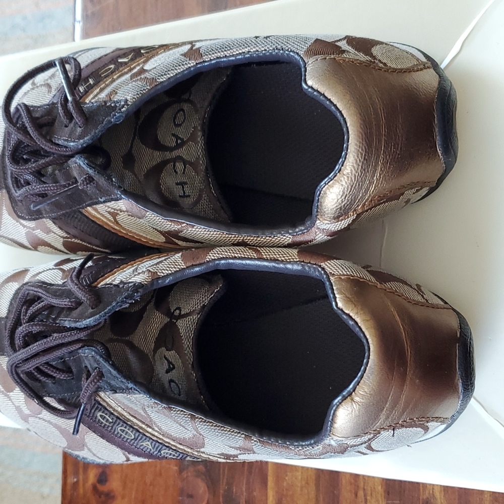 ♨️SOLD ELSEWHERE👟Gently Used Coach Sneakers👟 - Picture 3 of 4